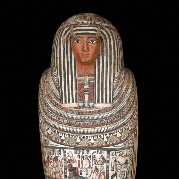 Exterior detail of upper part of coffin